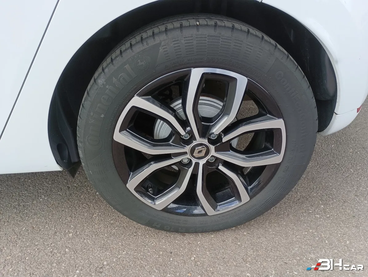 Renault Clio - photo 11