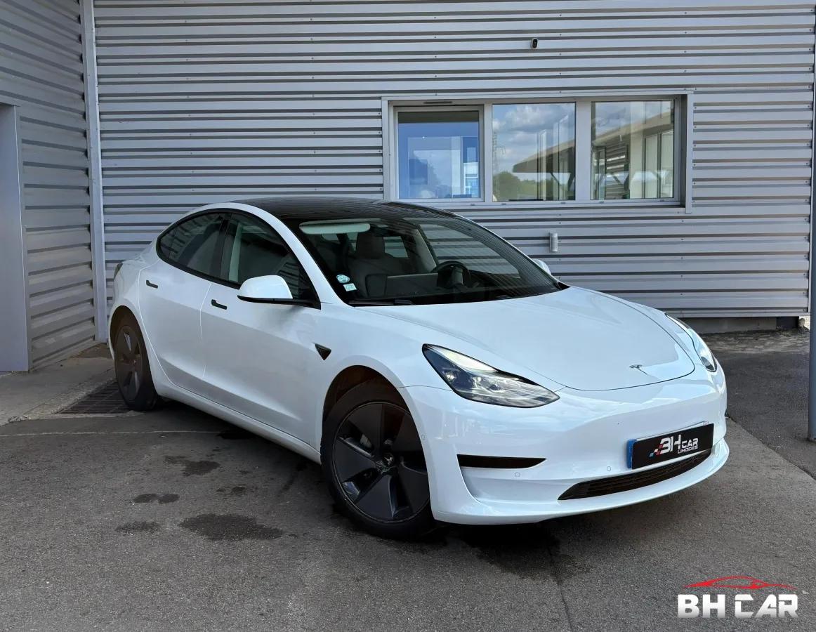 Image Tesla Model-3