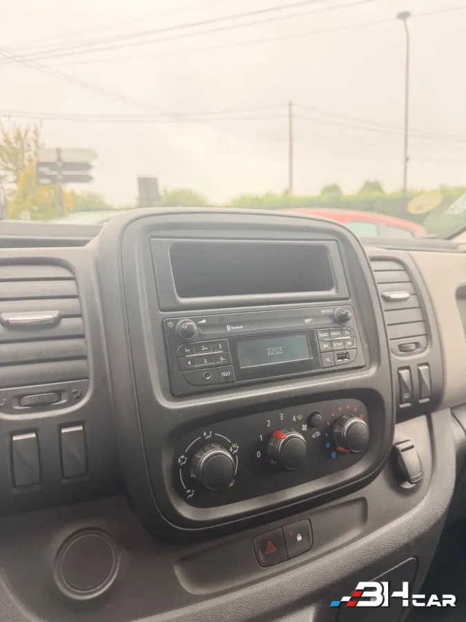 Renault Trafic Vu - photo 4