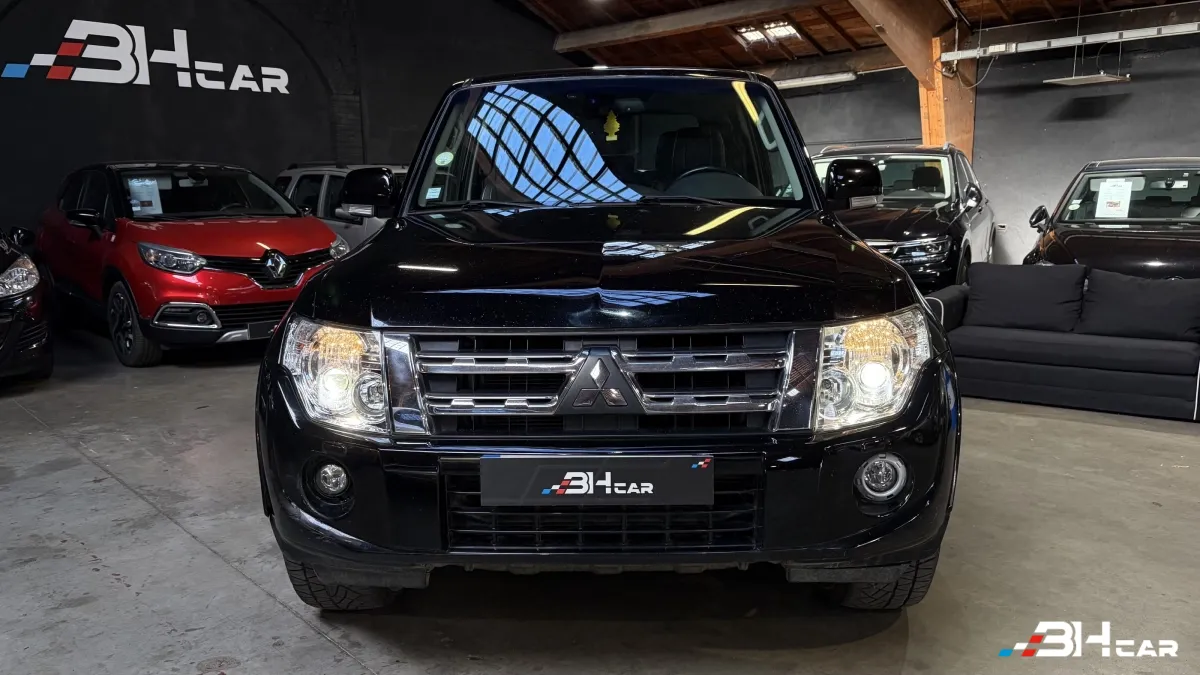 Mitsubishi Pajero - photo 5