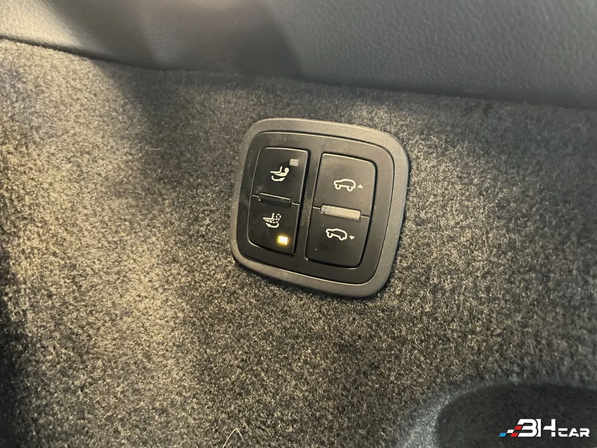 Porsche Macan - photo 24
