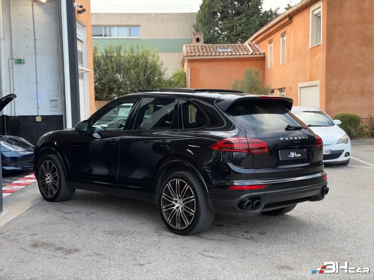 Porsche Cayenne - photo 9