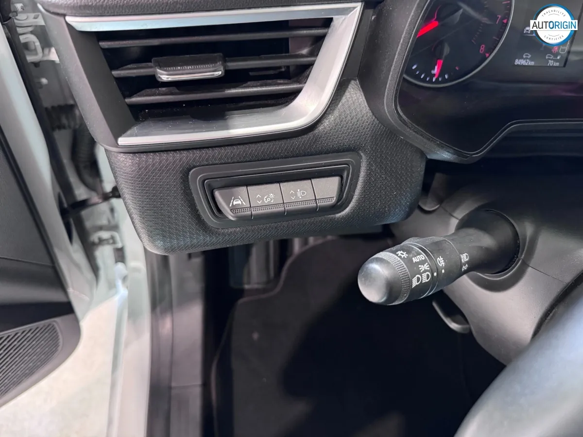 Renault Clio - photo 17
