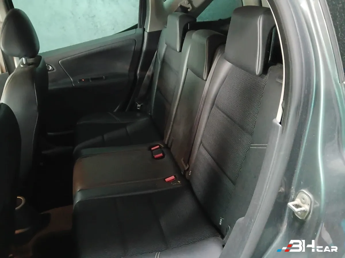 Peugeot 207 - photo 16