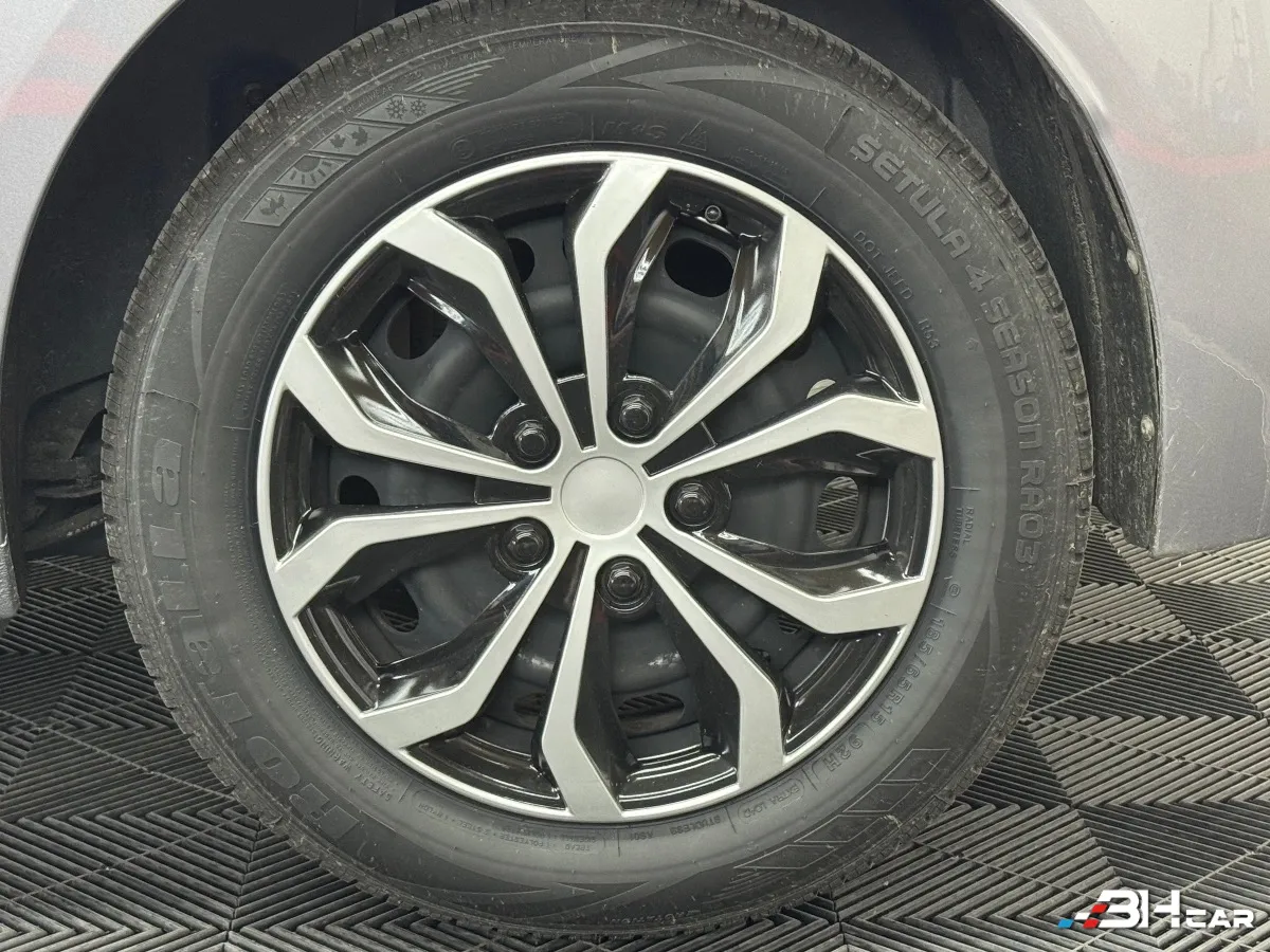 Peugeot 208 - photo 23
