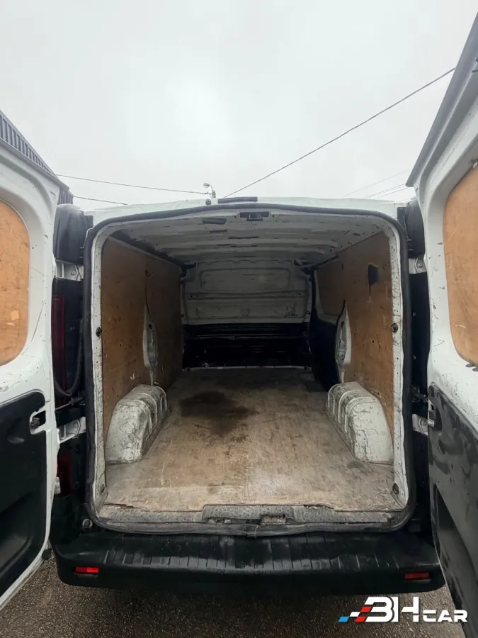Renault Trafic Vu - photo 5