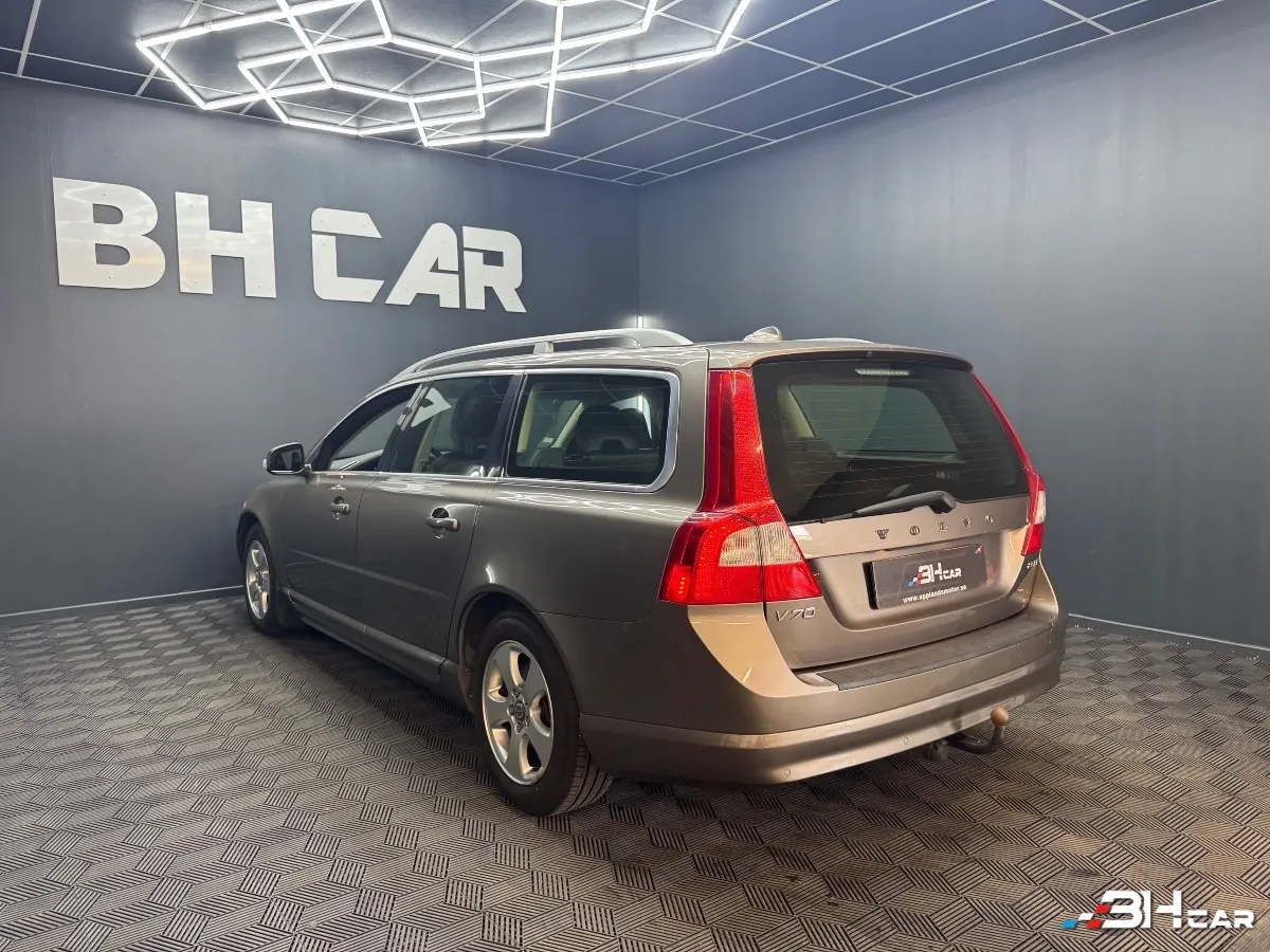 Volvo V70 - photo 10