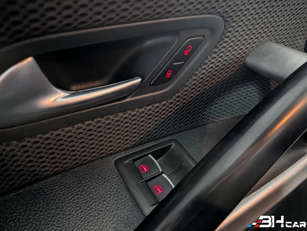 Volkswagen Scirocco - photo 23