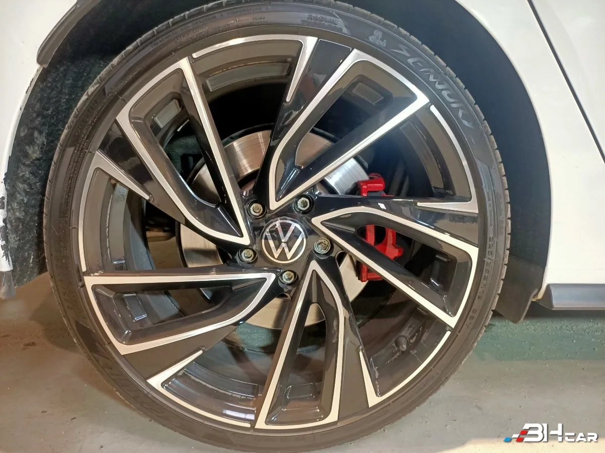 Volkswagen Golf - photo 30