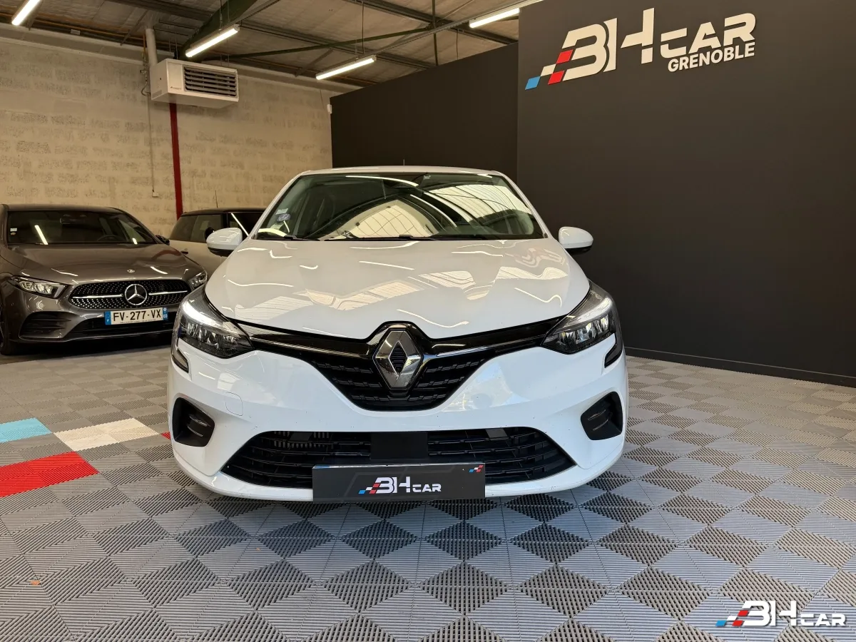Renault Clio - photo 2