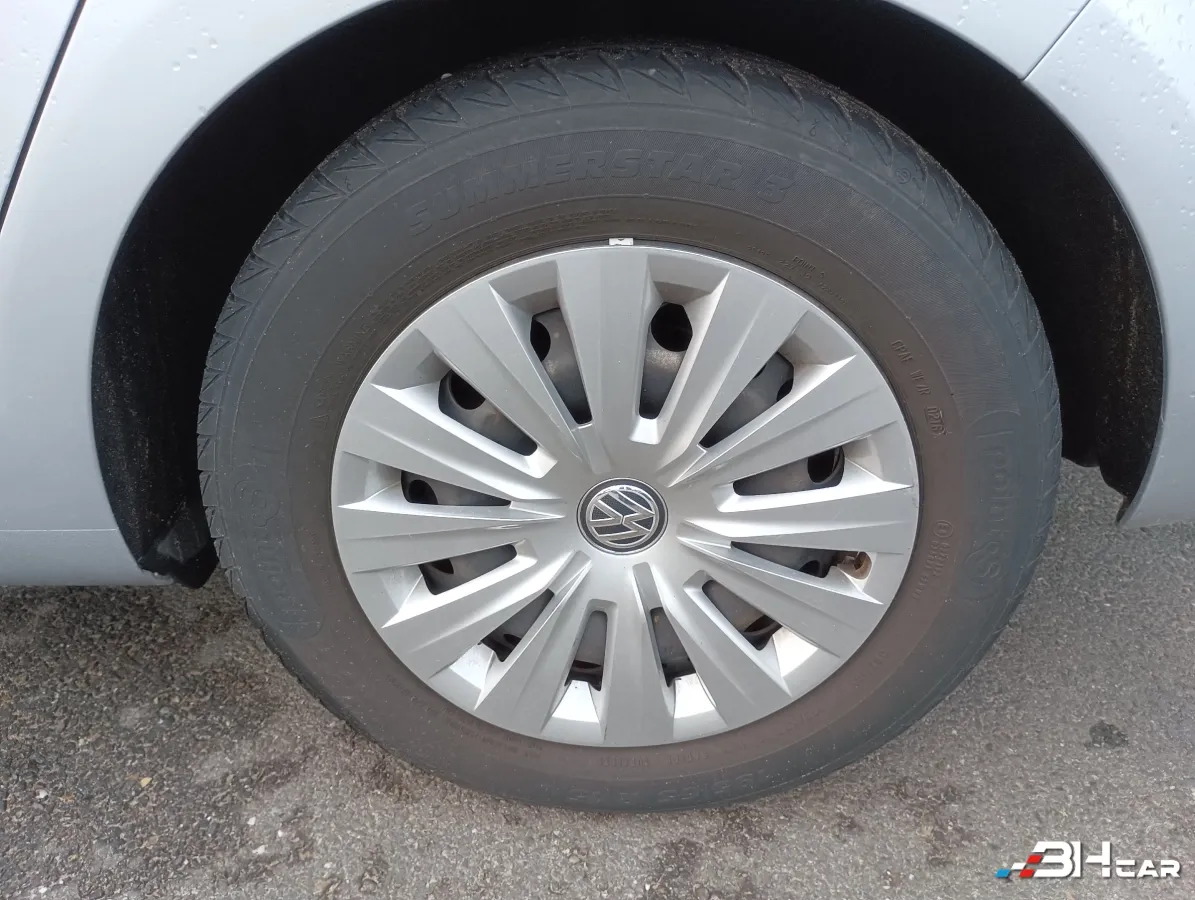 Volkswagen Golf - photo 12