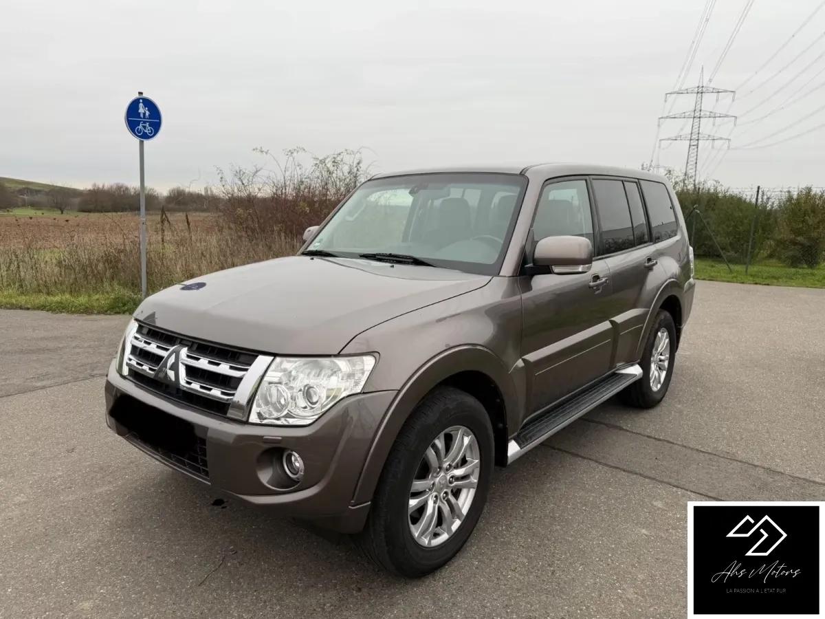 Mitsubishi Pajero 3.2 DID 200 LONG INSTYLE 4WD BVA