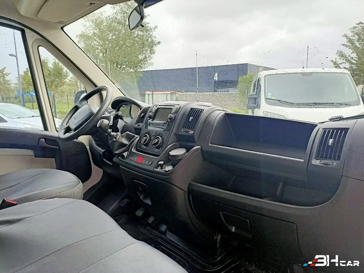 Peugeot Boxer Vu - photo 3