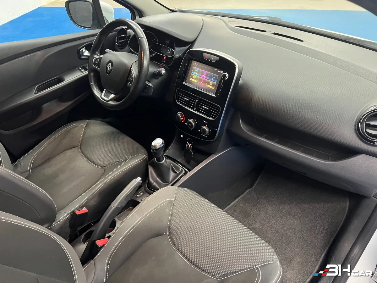 Renault Clio - photo 13