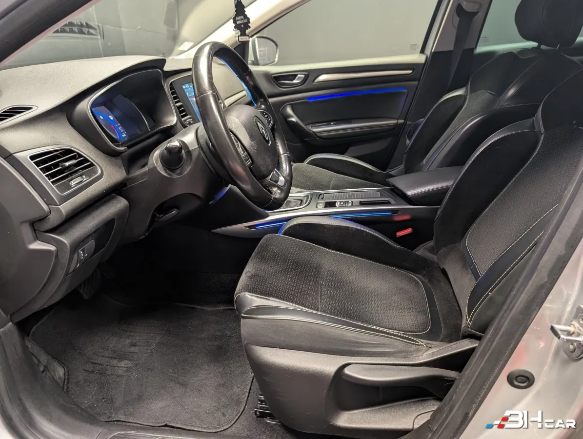 Renault Megane - photo 8