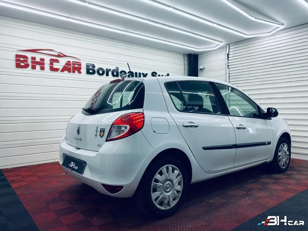 Aperçu indisponible de RENAULT Clio