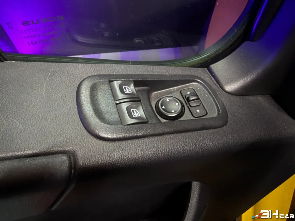 Renault Master Vu - photo 23