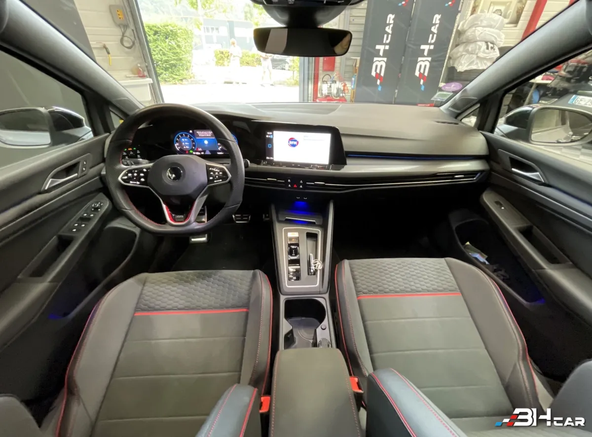 Volkswagen Golf - photo 8