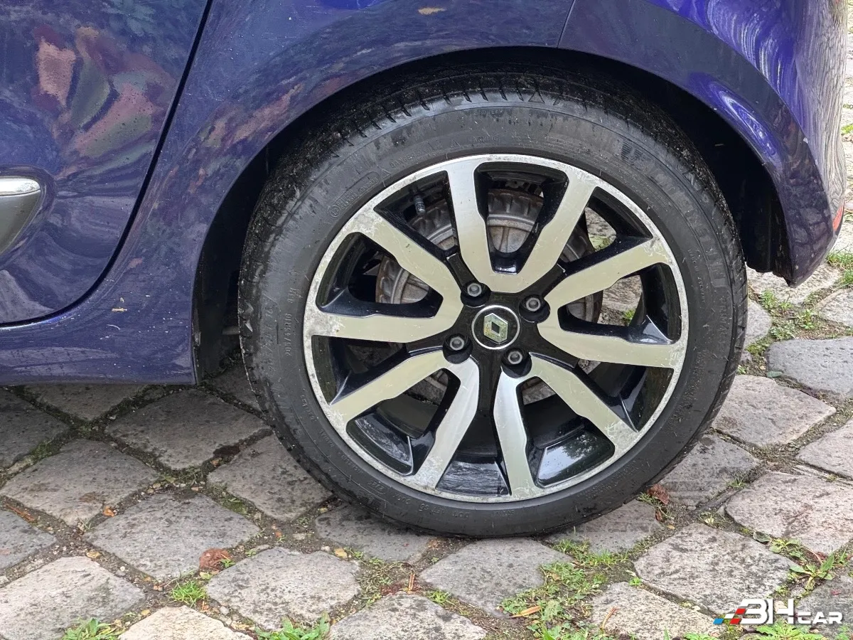 Renault Twingo - photo 26