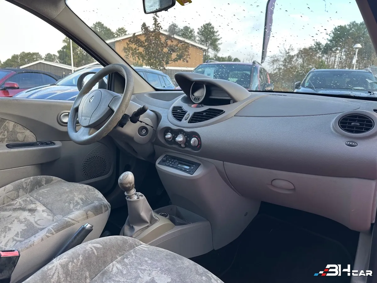Renault Twingo - photo 7