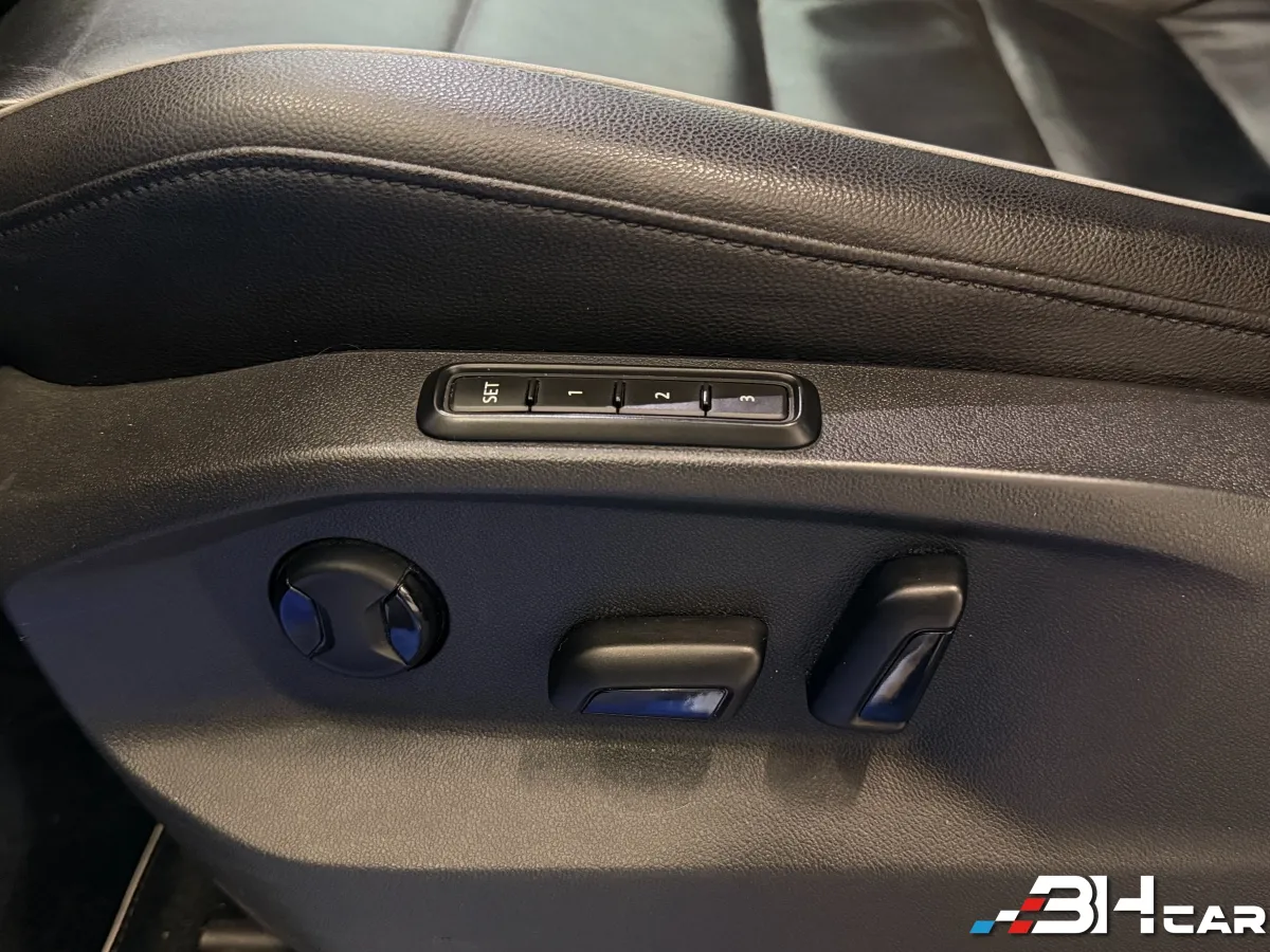 Volkswagen Tiguan - photo 21