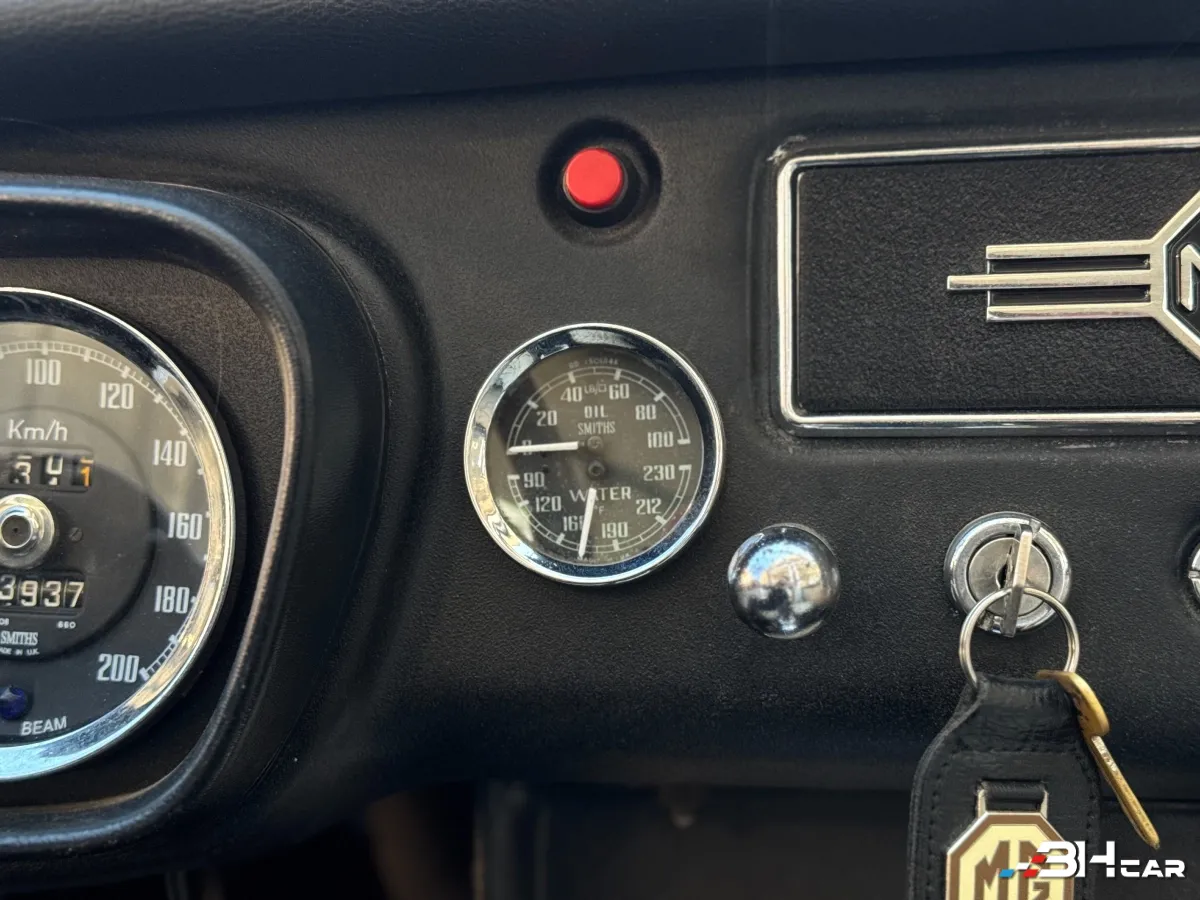 MG B - photo 17