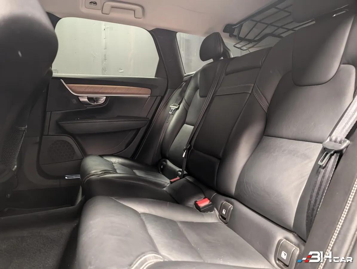 Aperçu indisponible de Volvo V90