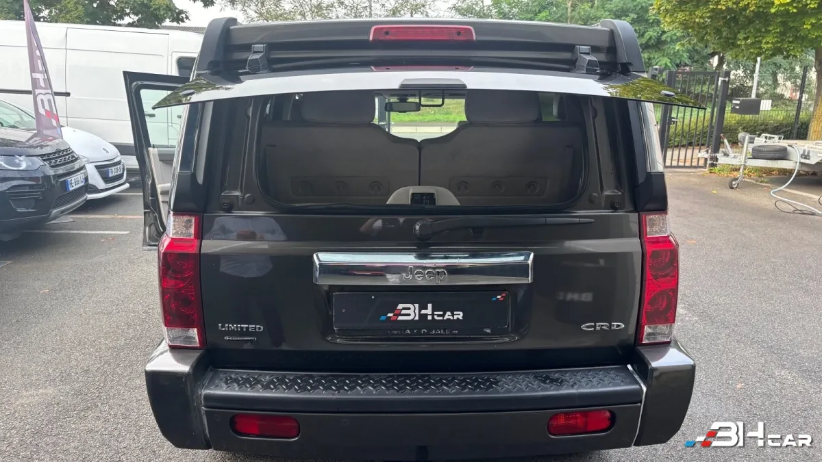 Jeep Commander - photo 10