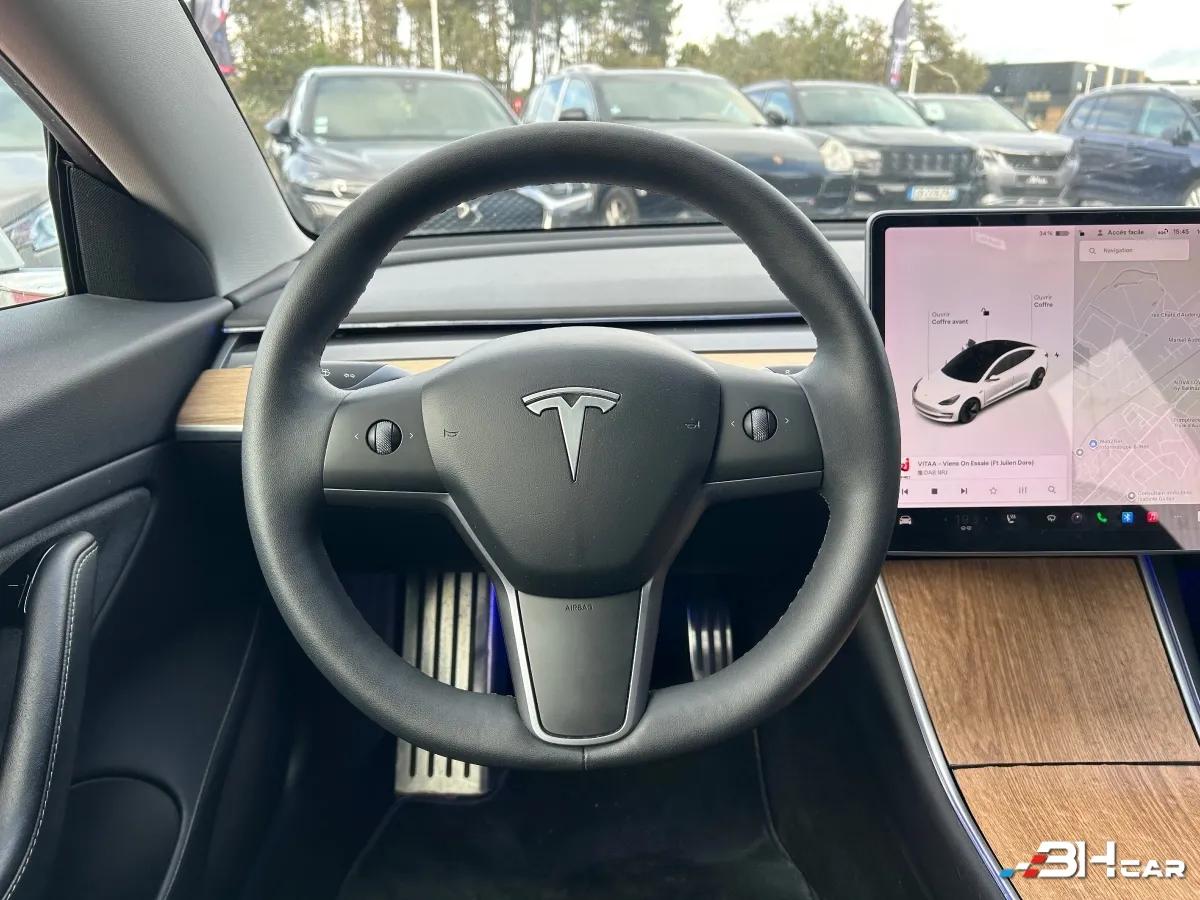 Aperçu indisponible de Tesla Model-3