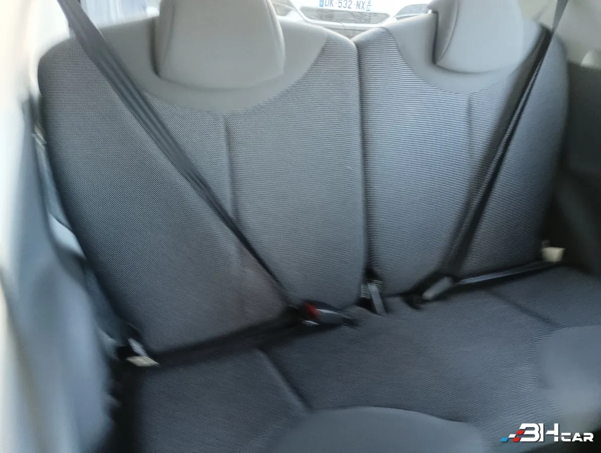 Peugeot 107 - photo 22