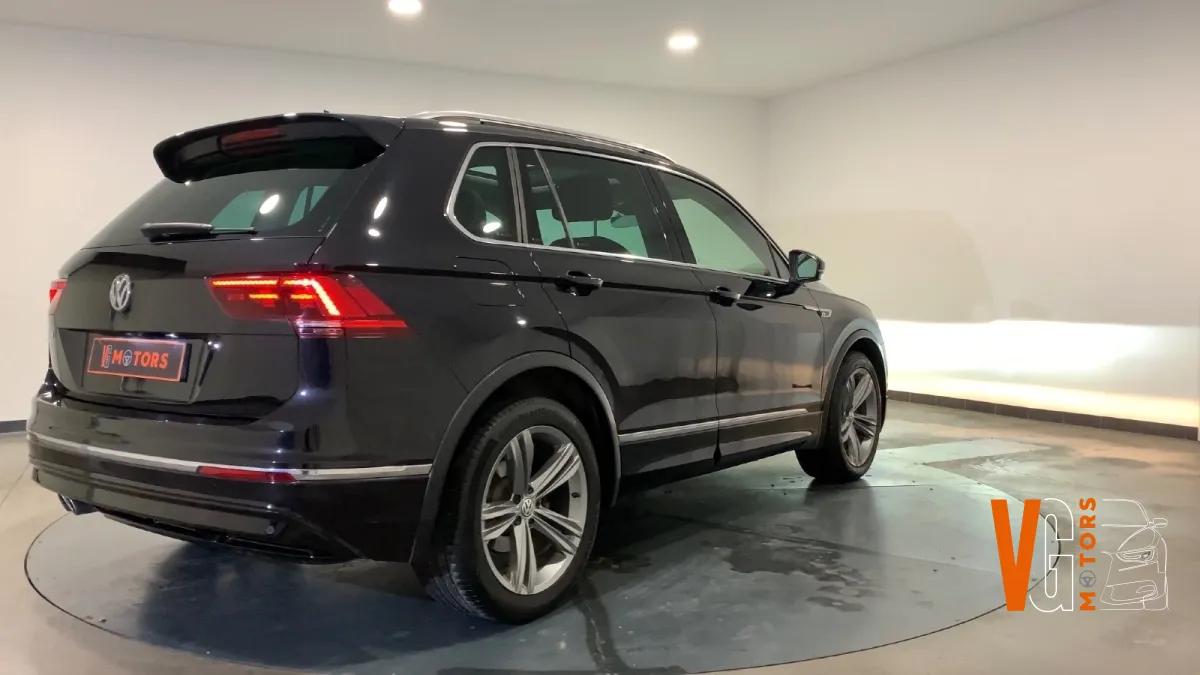 Volkswagen Tiguan 2.0 TDI 150 BLUEMOTION CARAT DSG BVA