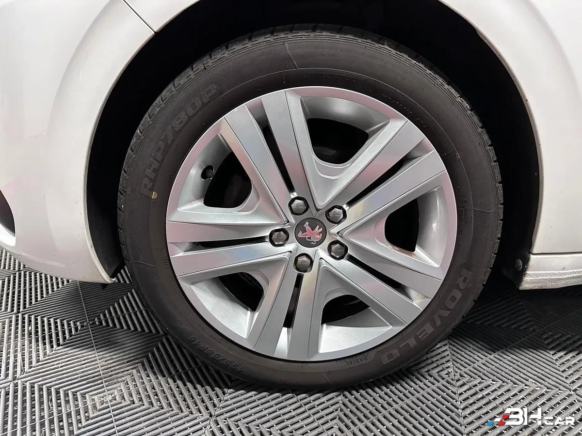 Aperçu indisponible de Peugeot 208