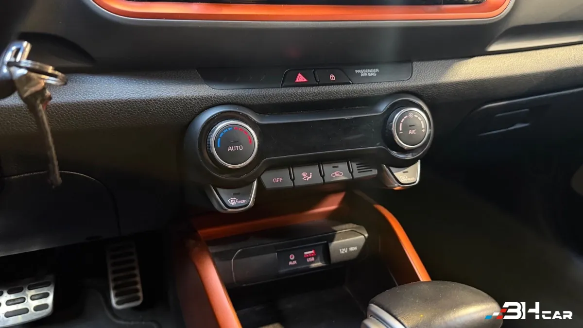 Kia Stonic - photo 25