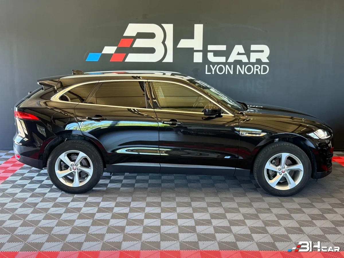 Jaguar F-pace - photo 3