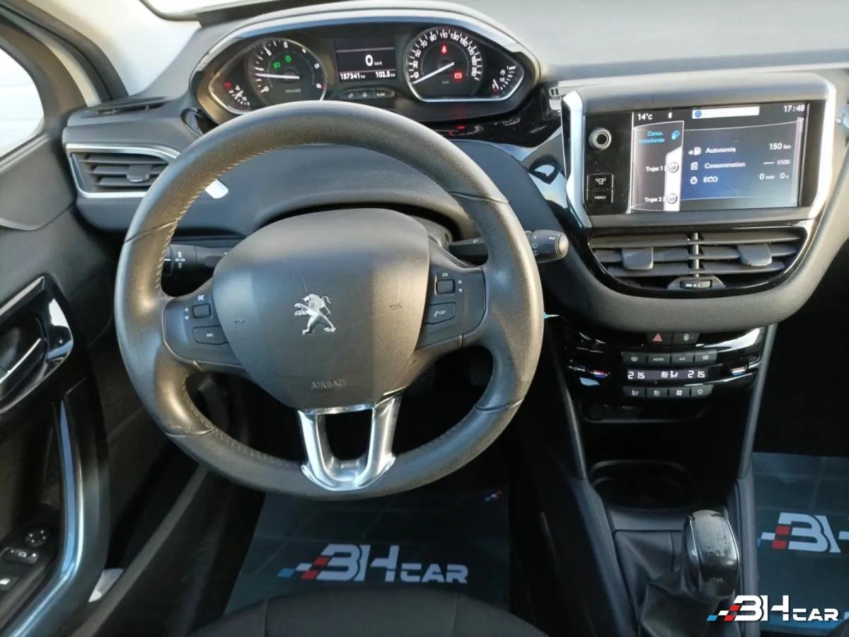 Aperçu indisponible de Peugeot 208