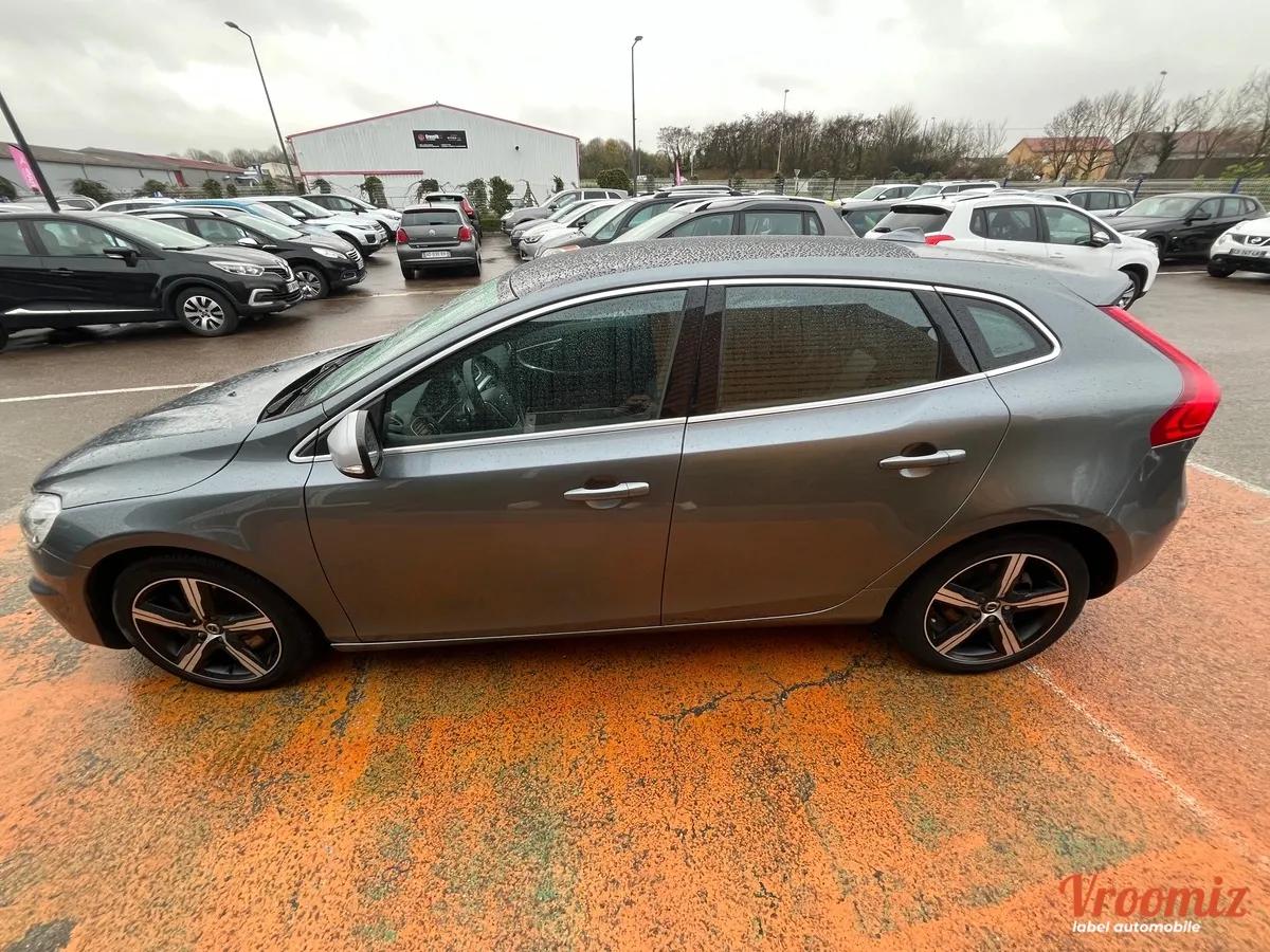 Volvo V40 