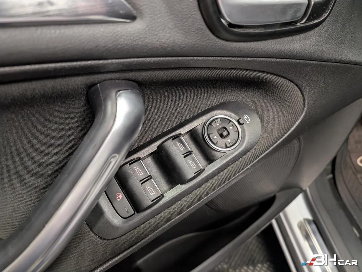 Aperçu indisponible de Ford S-max