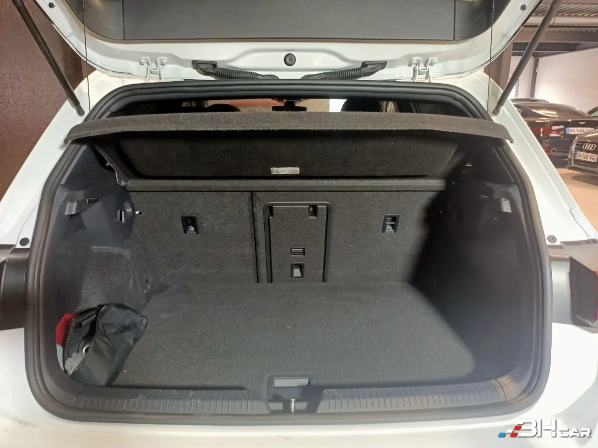 Volkswagen Golf - photo 22