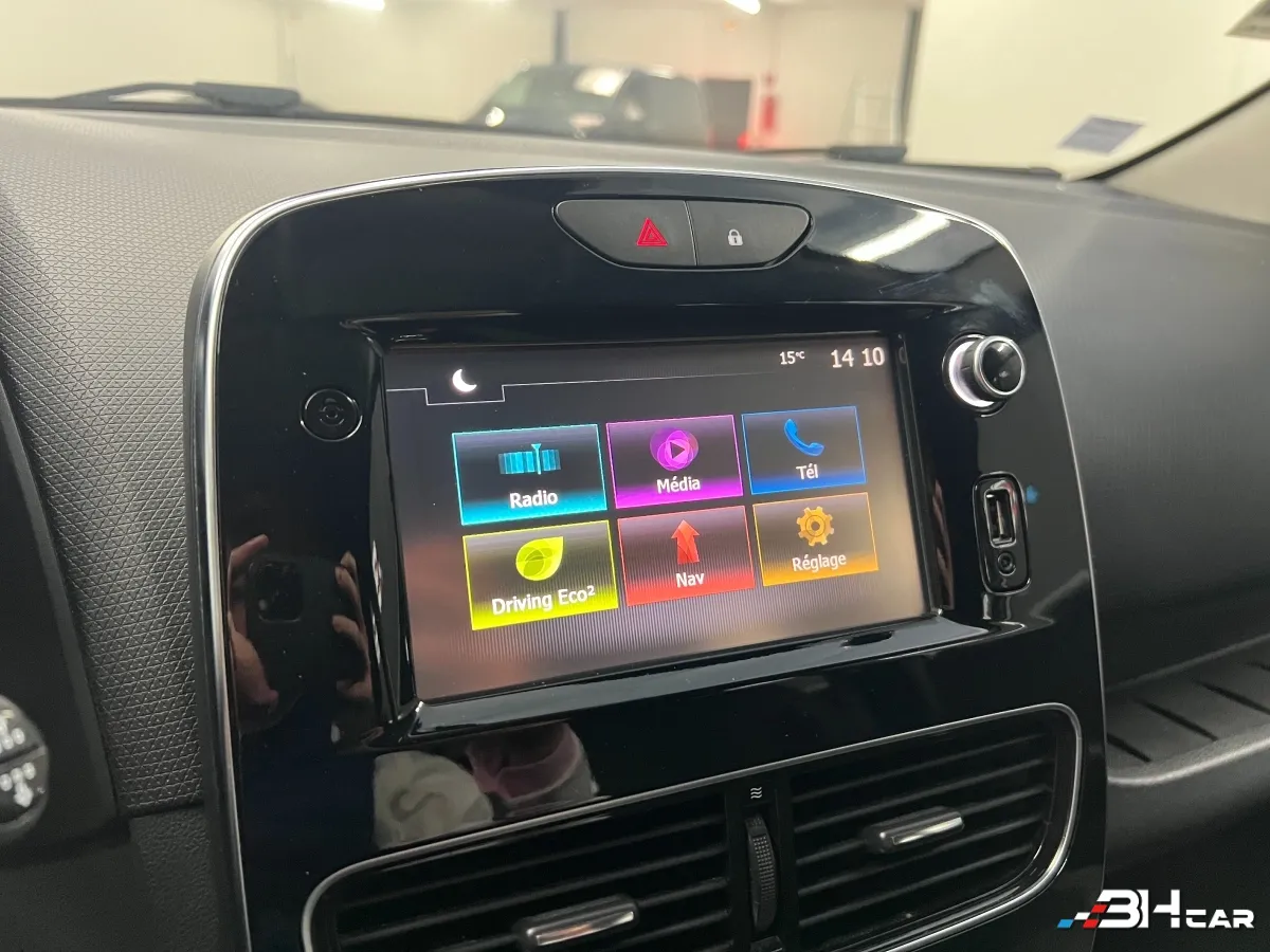 Renault Clio - photo 19