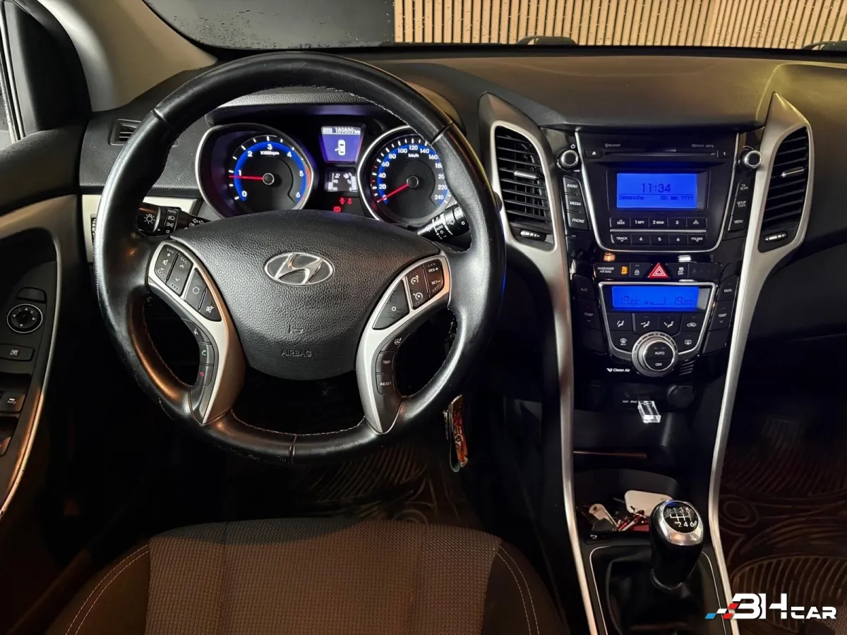 Hyundai I30 - photo 10