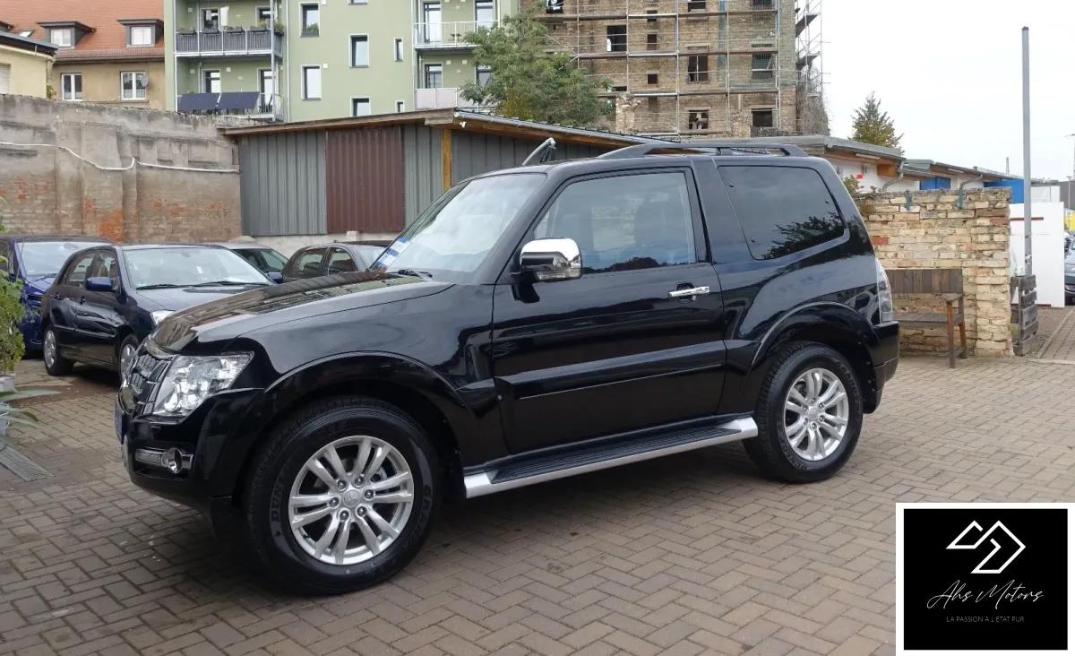 Mitsubishi Pajero 3.2 DID 190 COURT INTENSE 4WD BVA