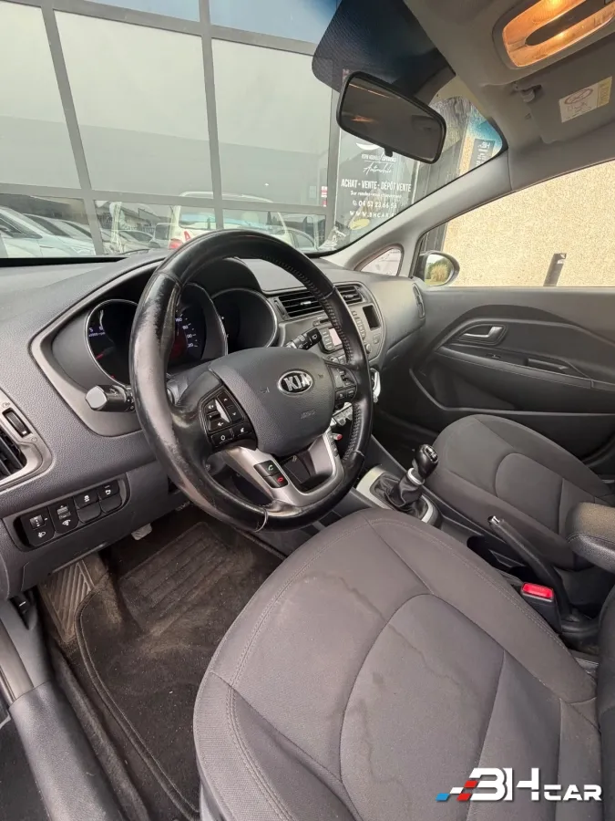 Kia Rio - photo 9