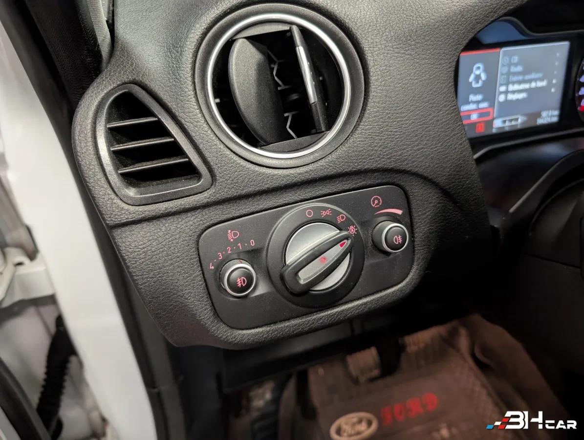 Aperçu indisponible de Ford S-max