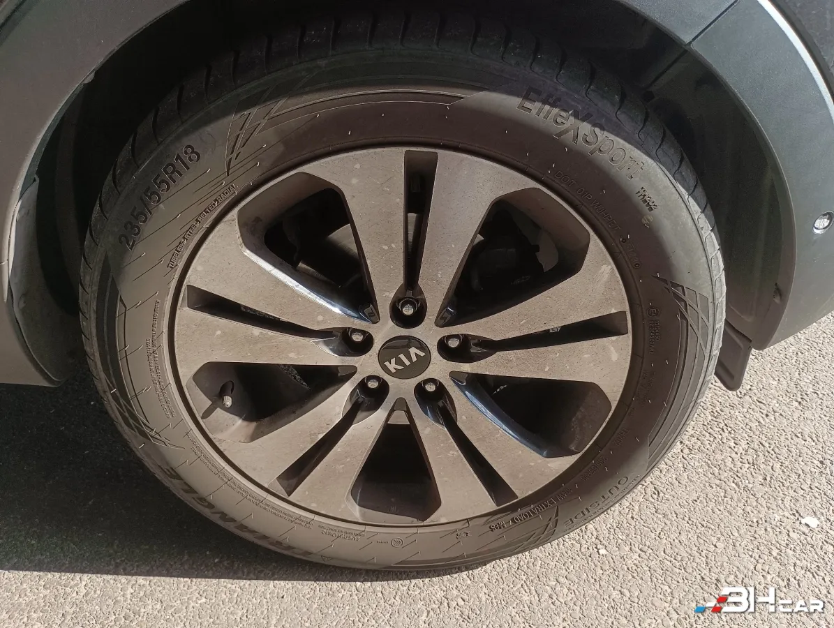 Kia Sportage - photo 13