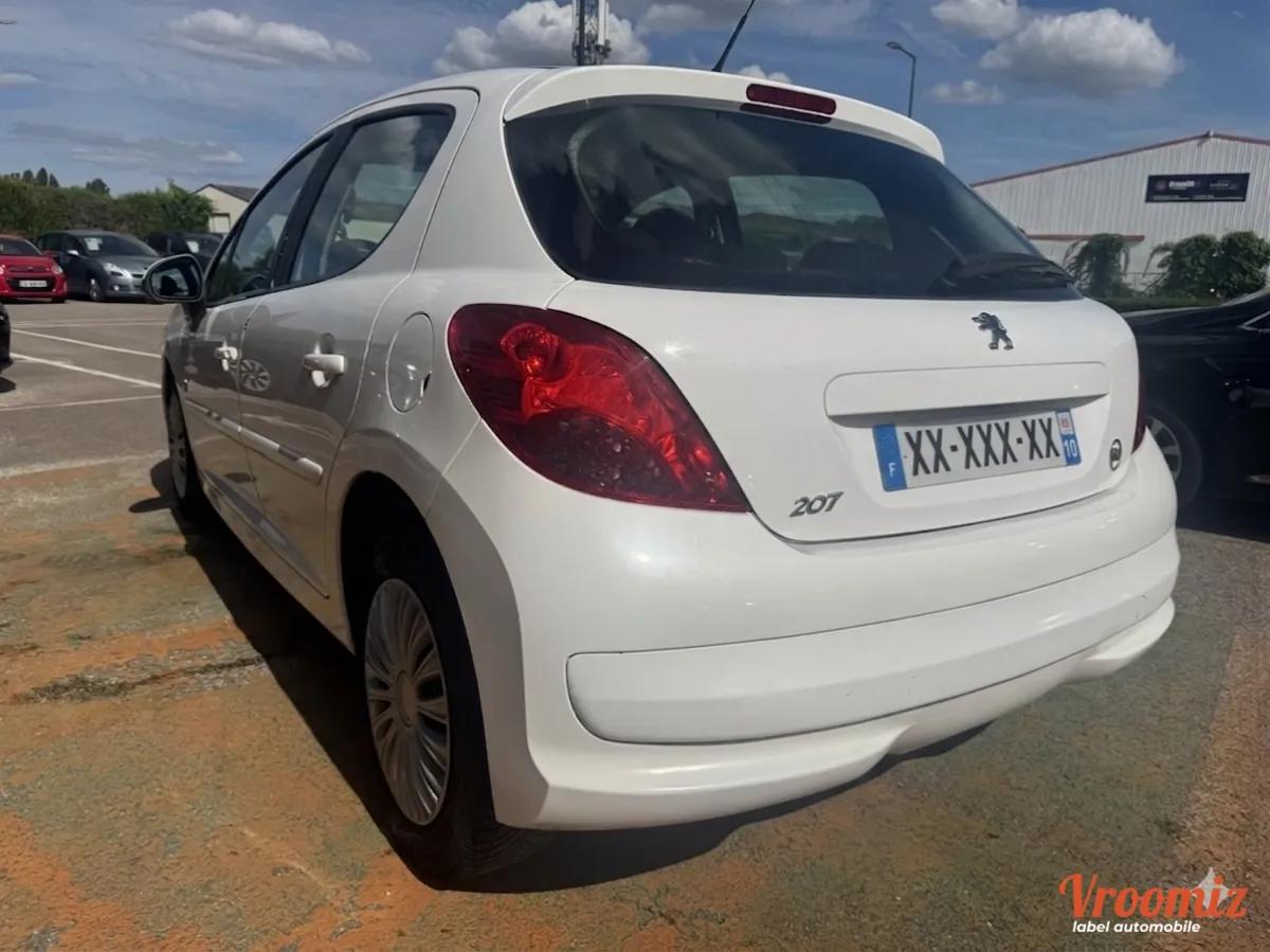 Peugeot 207 1.4 VTI 95 PREMIUM