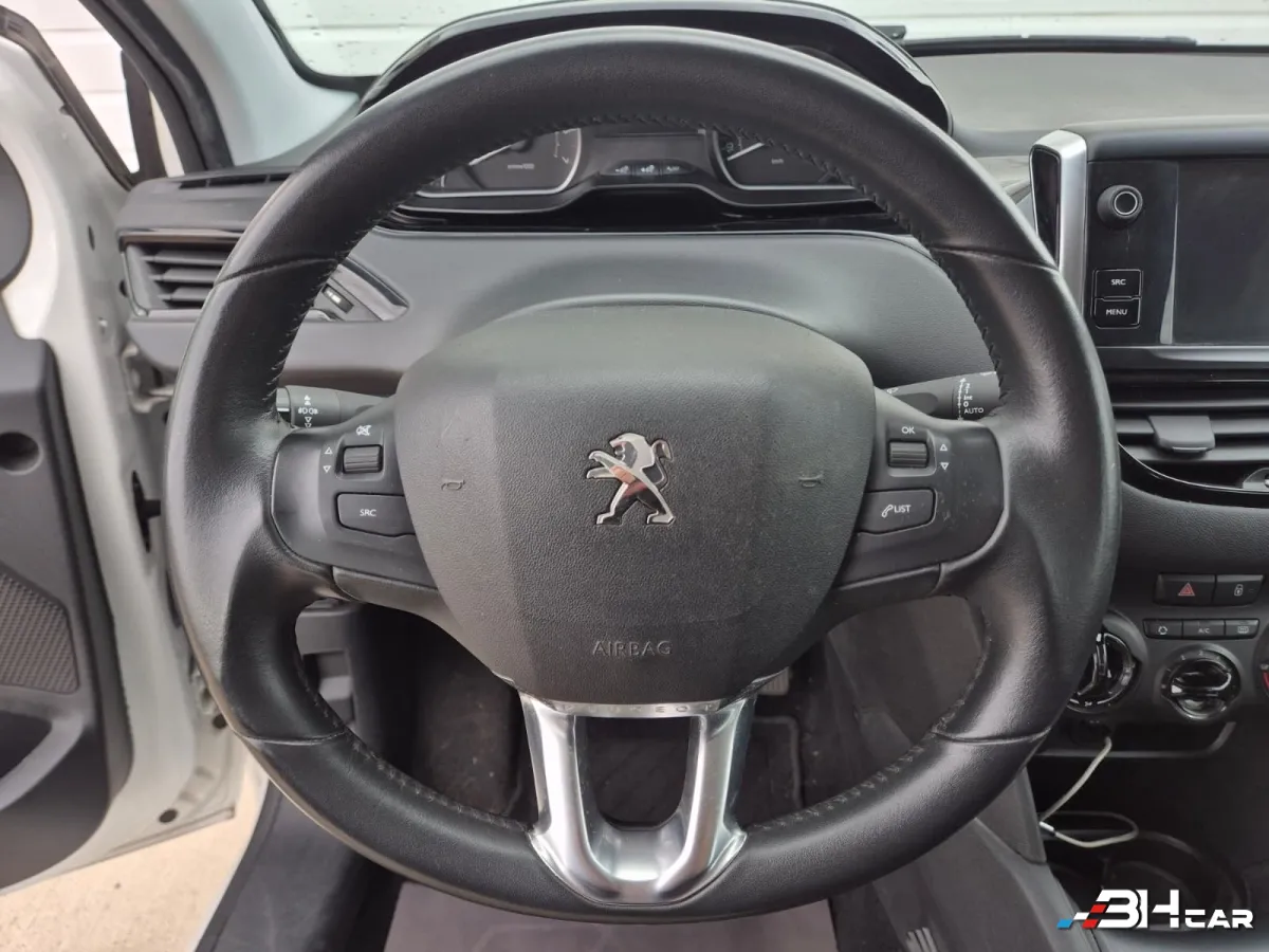 Peugeot 208 - photo 20