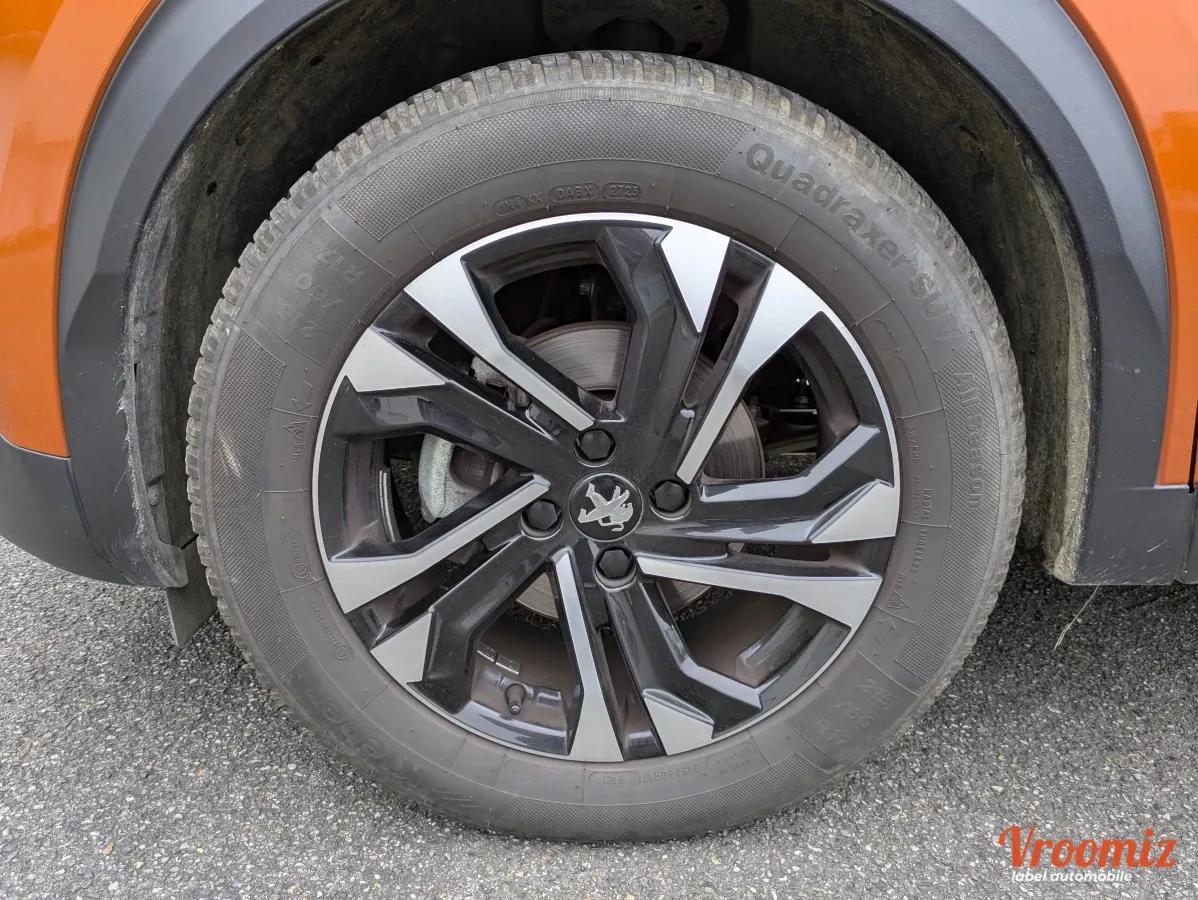 Peugeot 2008 GENERATION-I 1.5 BLUEHDI 100 ALLURE