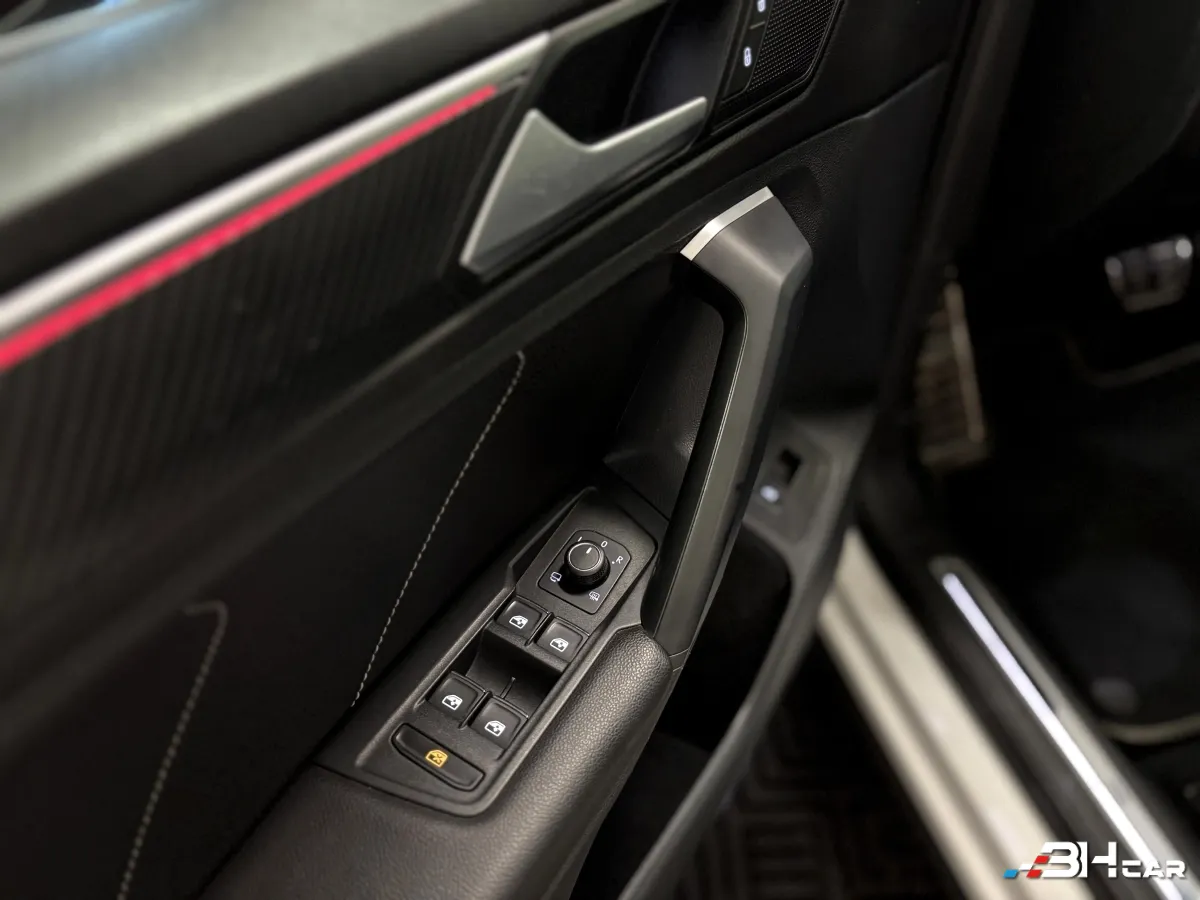 Volkswagen Tiguan - photo 28