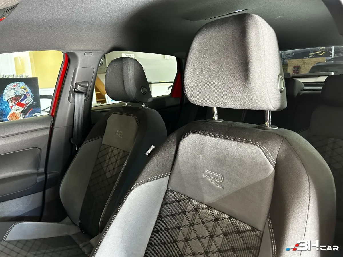 Volkswagen Taigo - photo 12