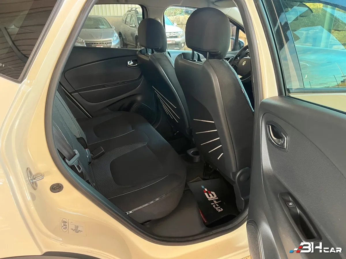 Renault Captur - photo 16
